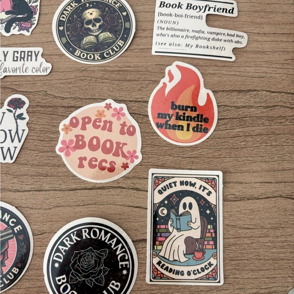 Bookish bundle Sticker Set with Pen Bookmarks - Picture 10 of 11